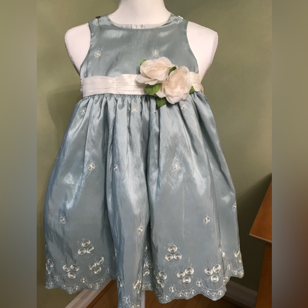 🌺🌺CRAYON KIDS Girl’s Embroidered Adorned Lined Layered Dress, 3T